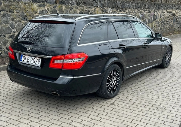Mercedes-Benz Klasa E cena 42900 przebieg: 297000, rok produkcji 2009 z Gdynia małe 46